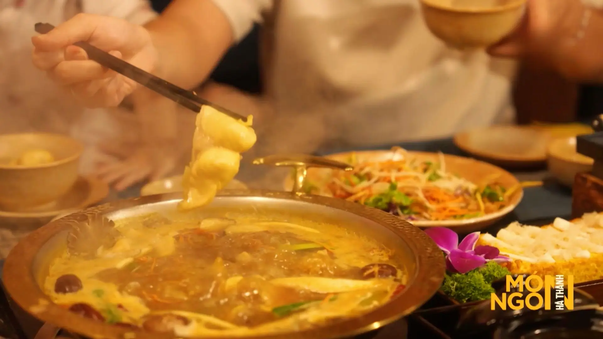 Lẩu nấm mỹ ngư